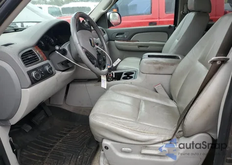 2007 Chevrolet Suburban K1500 из США, поврежденный, VIN 1GNFK163X7J212752